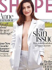 Anne Hathaway Sexy
