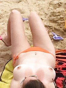 Voyeur A La Plage (95) - Busty Mom Topless On Beach