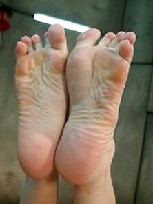 Mature Pretty Feet