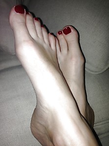 Sexy Red Toes