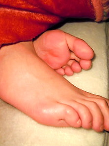 Sister Feet