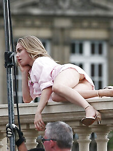Amanda Seyfried Pantyless Photoshoot In Paris