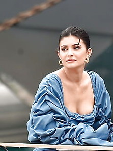 Sexy Bitch Kylie Jenner