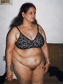 (Mysterr) - Super Sized Indian Mom