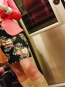 Spy Subway Face Feet And Skirt Girl Romanian