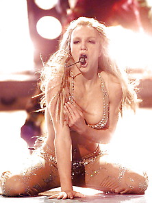 Britney Spears 2000 Mtv Hot Gig