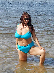 Busty Russian Woman 3519