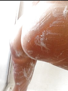 Shower Time With Mia,  Clean Wife In A Dirty Mood