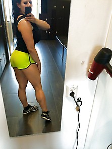 147 - Flashing Ass Sexy Girl Gym