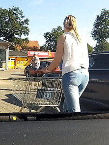 Mobile Pix - Very Hot Milf In Tight Jeans At Shopping Center