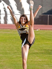 sports women upskirt Sport girls, flexible, upskirt and ooops 4 - Photo #65 / 80 ...