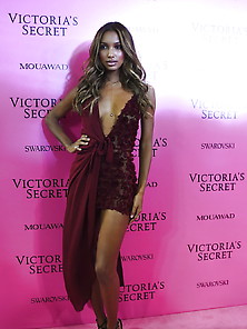 Jasmine Tookes Vsfs After Party Shanghai 11-20-17