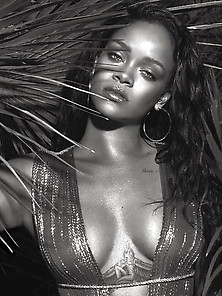 Rihanna The Hot