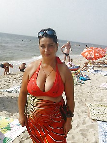Busty Russian Woman 3127