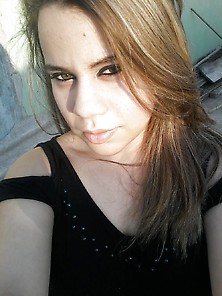 Zeynep (25)