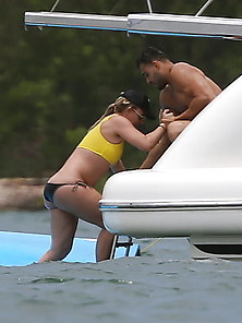 Britney Spears Fat Horny Old Bitch 06. 08. 2019