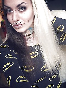 Sexy Girls With Heavily Pierced Faces