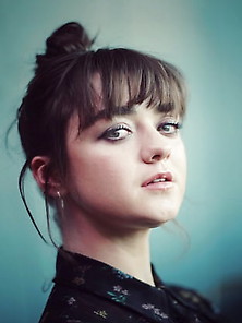 Maisie Williams - The Guardian (2018)