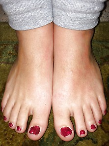 Lina's Sexy Feet