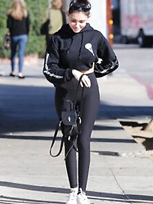 Madison Beer Cameltoe While Out For Lunch With A Friend