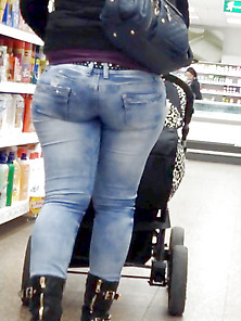 Big Teen Ass In Tight Jeans