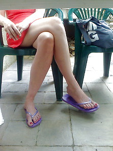 Milf Candid Legs Red Nails