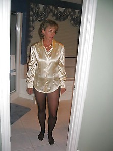 Only The Best Amateur Mature Ladies Wearing Pantyhose 15.
