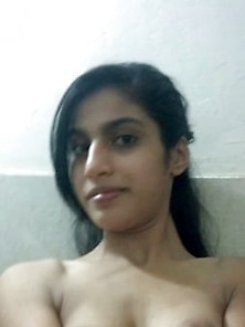 Pakistani Hot Girl 15