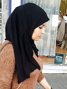 Arabian Street Spy.  ( Boobs - Milf - Teen - Hijab - Ass )