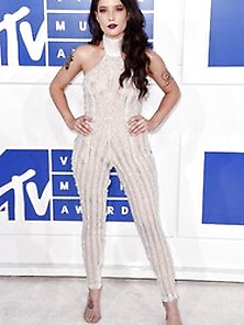 Halsey Braless See Through At 2016 Mtv Video Music Awards In Ny