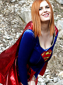 Super Girl Alexsis Faye