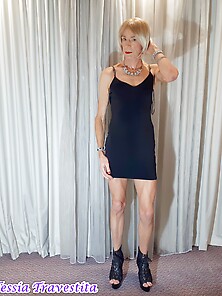 26 Alessia Models Black Bodycon Dress