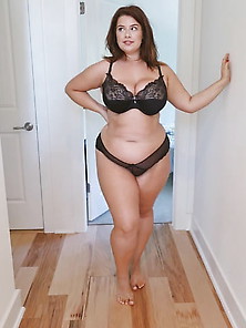 Aliss Bonython - Curvy Plus Size Model