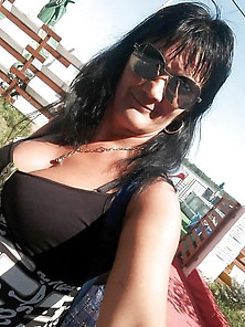 Rou Romanian Milfs 2 Mom Loves To Wear Cleavage
