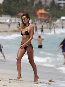 Natalia Borges Perfect Body In Thong Bikini