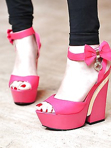 Sissy Leastar - I Love Pink High Heels