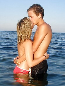 Amateur Couple At Vacation 8