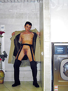 Flashing Nude Laundromat