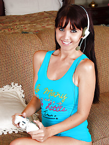 Chrissy Marie Perfect Gamer Girl