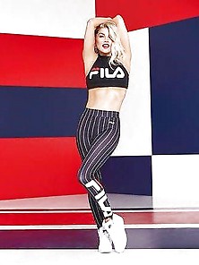 Fergie Amazing Milf Body