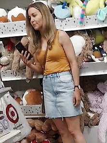 Shopping Center Chick